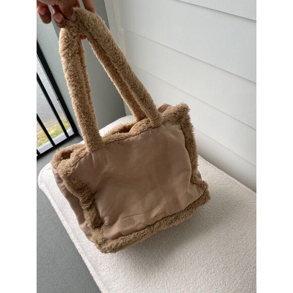 Skinny Dip Borg Trimmed Tote Bag - Picture 4 of 7